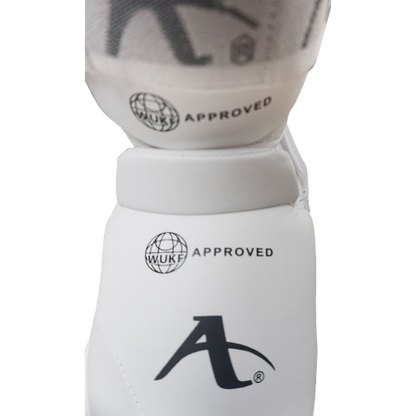 Espinilleras con Empeineras Blancas Aprobadas WUKF